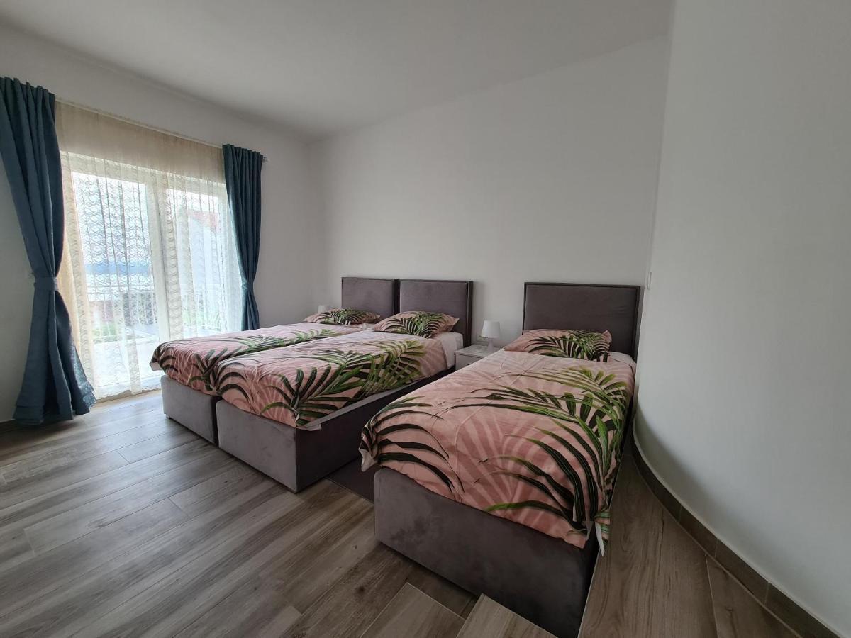 דראמליי Apartments Elizabeta מראה חיצוני תמונה