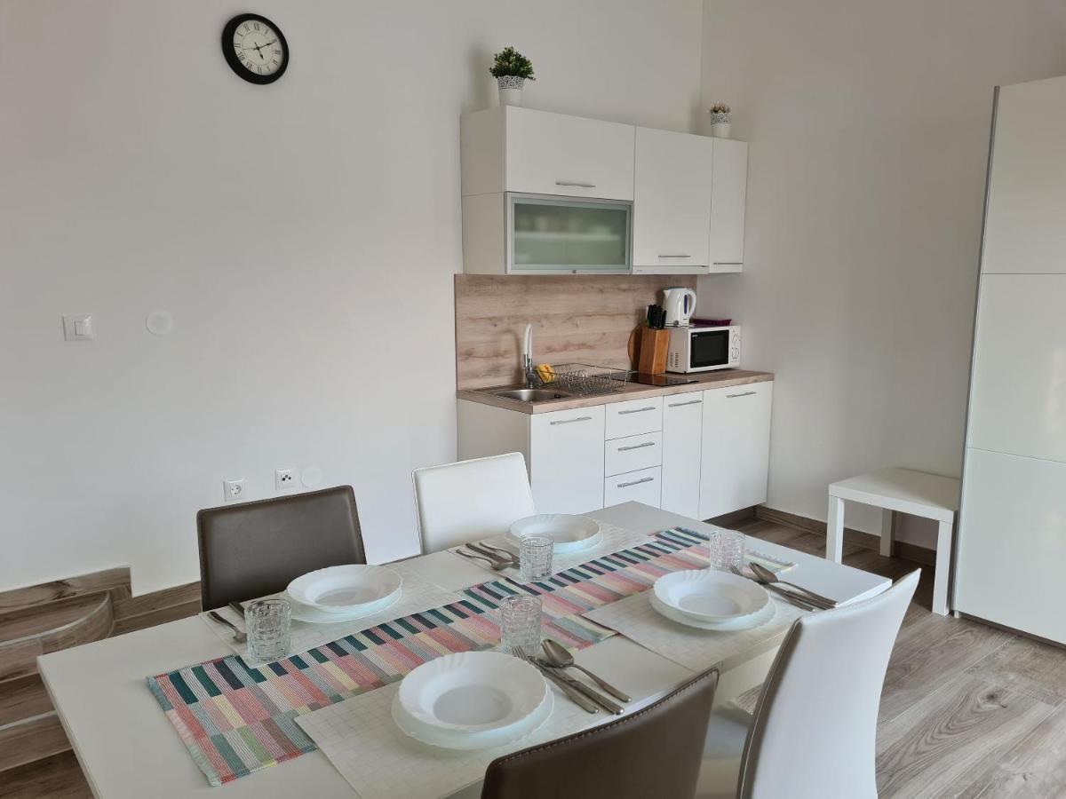 דראמליי Apartments Elizabeta מראה חיצוני תמונה
