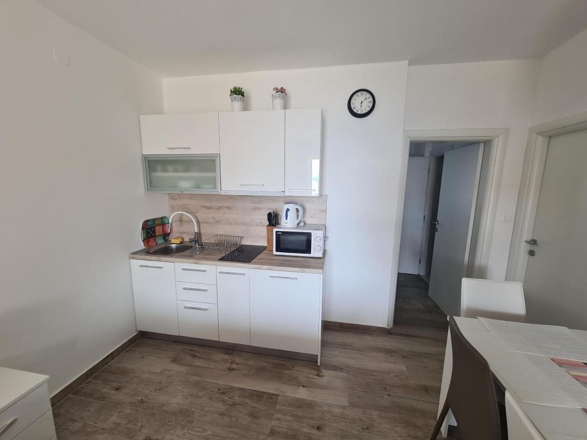דראמליי Apartments Elizabeta מראה חיצוני תמונה